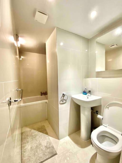 2Bdr Modern Apartment In Hammersmith West לונדון מראה חיצוני תמונה